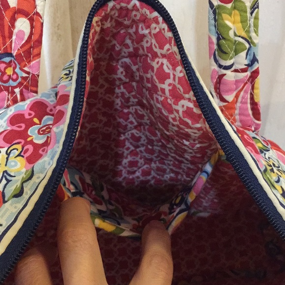 Vera Bradley Shoulder Bag - Picture 7 of 7